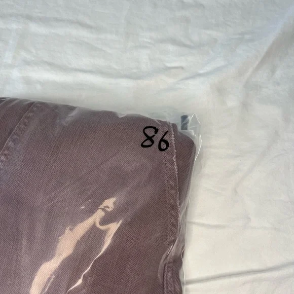 dusty mauve washed shortalls with embroidered flower on back pocket woman’s XS - Picture 9 of 9